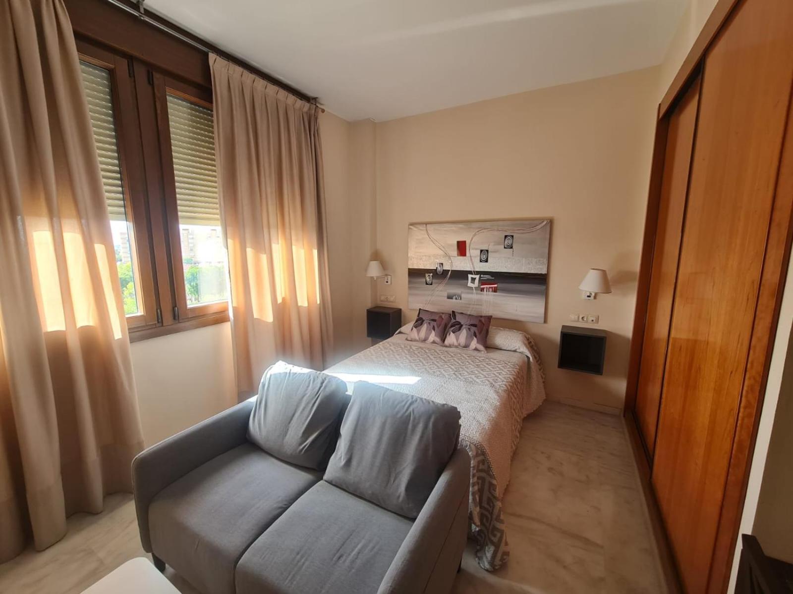Lux Abril Apartment Seville Ngoại thất bức ảnh